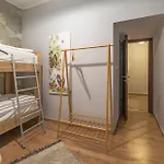 P Deluxe Suites 4